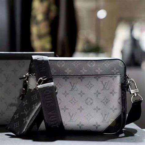 lv tassen voor manne|All Bags Collection for Men .